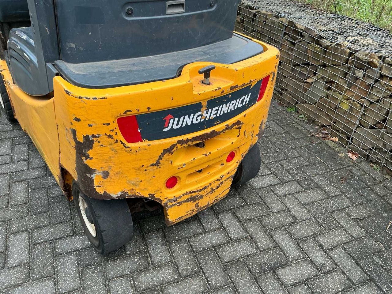 JUNGHEINRICH EFG 320 FORKLIFT - Вилочный погрузчик: фото 3 JUNGHEINRICH EFG 320 FORKLIFT - Вилочный погрузчик: фото 3