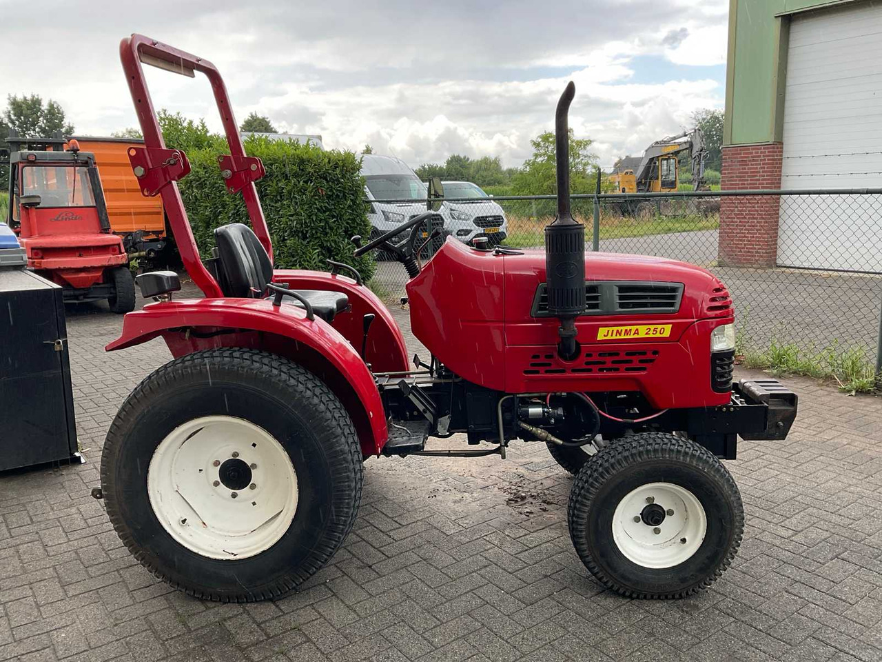 Jinma 250 - Минитрактор: фото 5 Jinma 250 - Минитрактор: фото 5