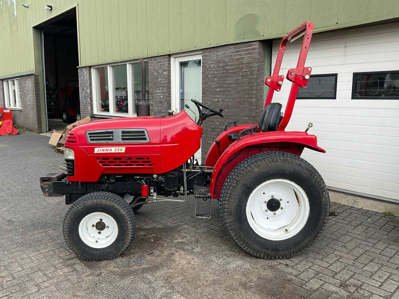 Jinma 250 - Минитрактор: фото 2 Jinma 250 - Минитрактор: фото 2