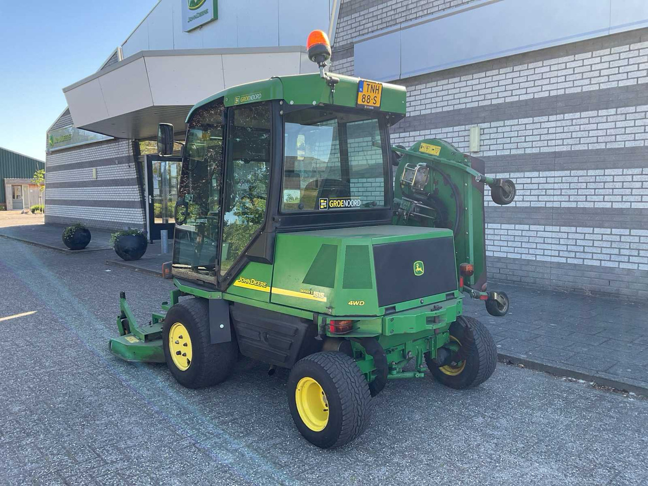 John Deere 1515 Series 2 4WD - Газонокосилка: фото 2 John Deere 1515 Series 2 4WD - Газонокосилка: фото 2