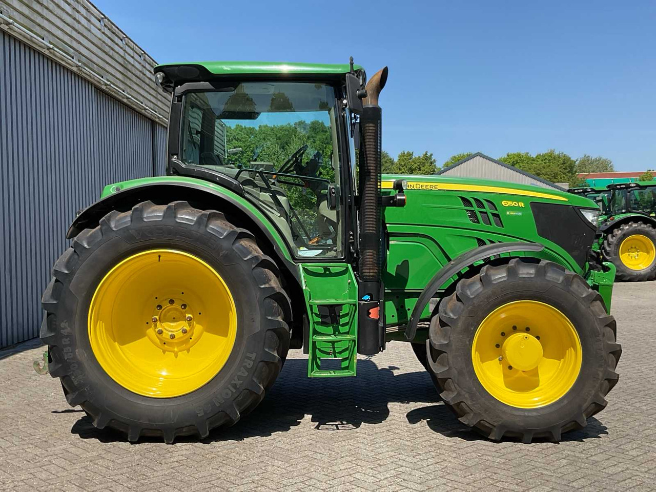John Deere 6150 R - Трактор: фото 3 John Deere 6150 R - Трактор: фото 3