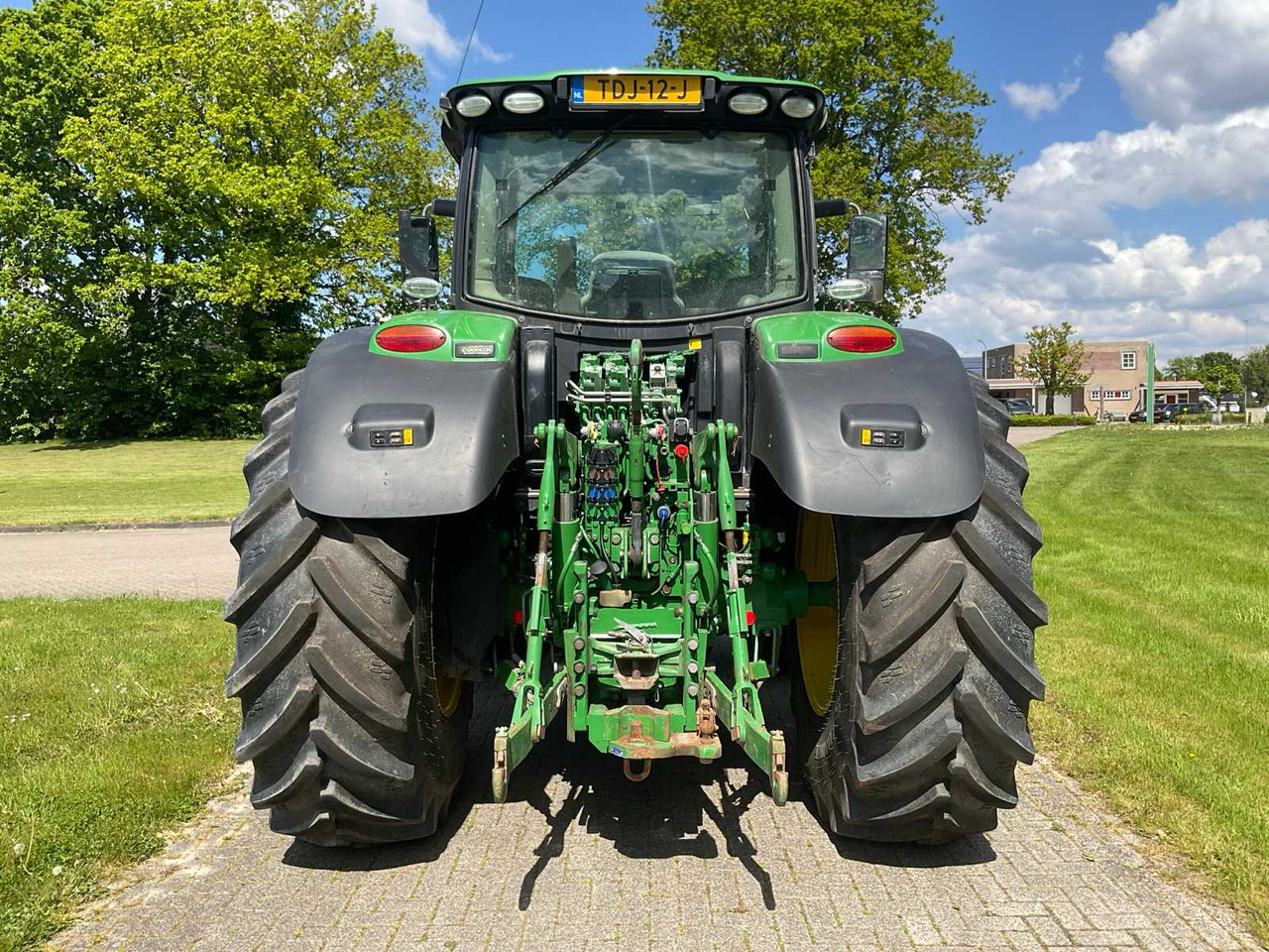 John Deere 6215R - Трактор: фото 4 John Deere 6215R - Трактор: фото 4