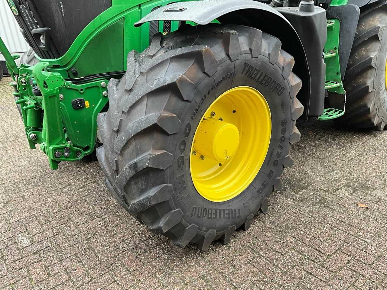 John Deere 6230R - Трактор: фото 5 John Deere 6230R - Трактор: фото 5