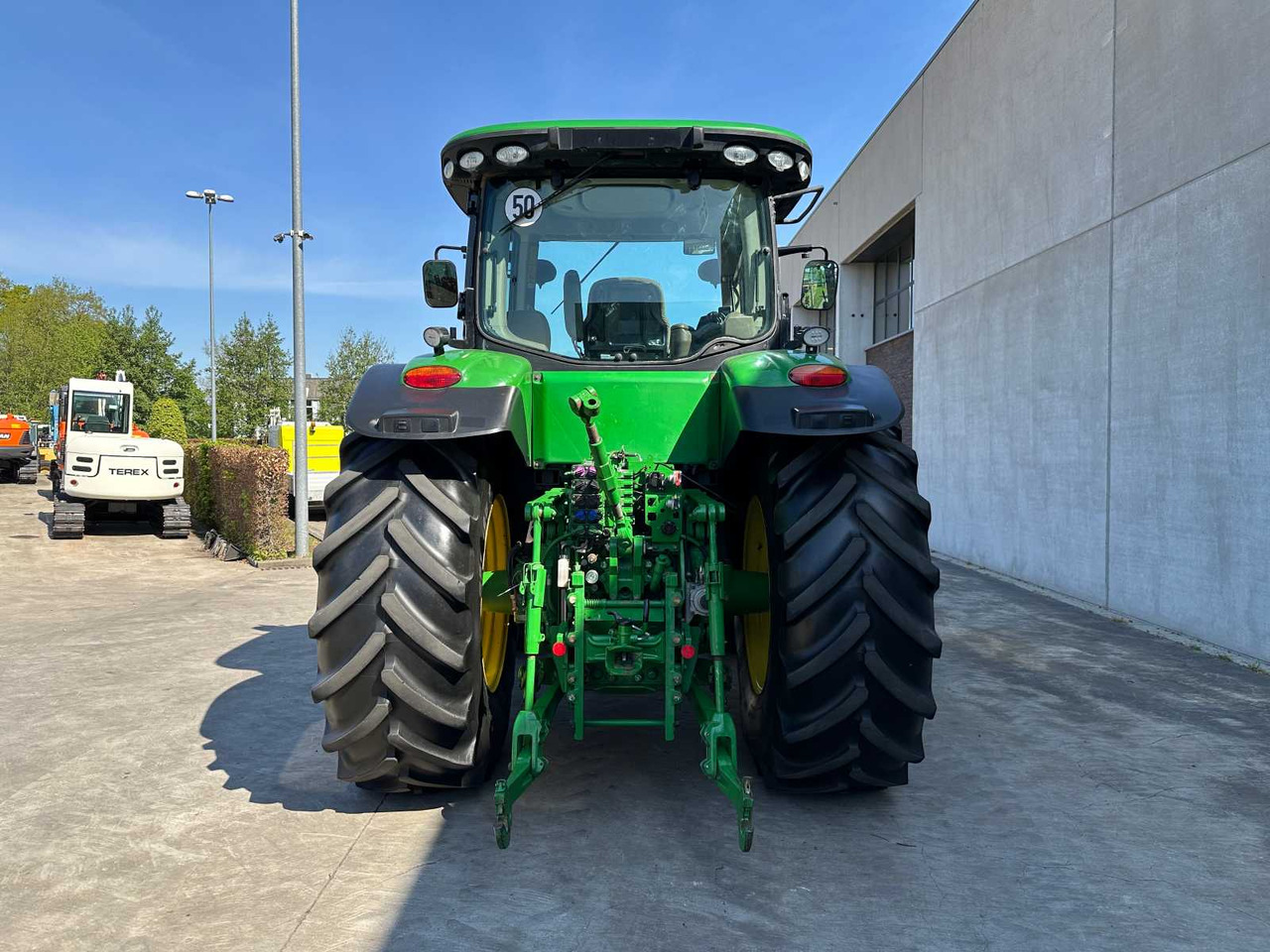 John Deere 7230R - Трактор: фото 5 John Deere 7230R - Трактор: фото 5