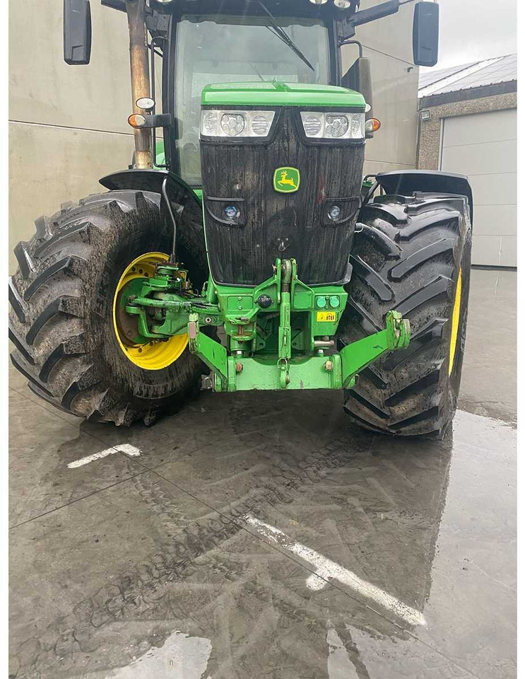 John Deere 7230R - Трактор: фото 2 John Deere 7230R - Трактор: фото 2