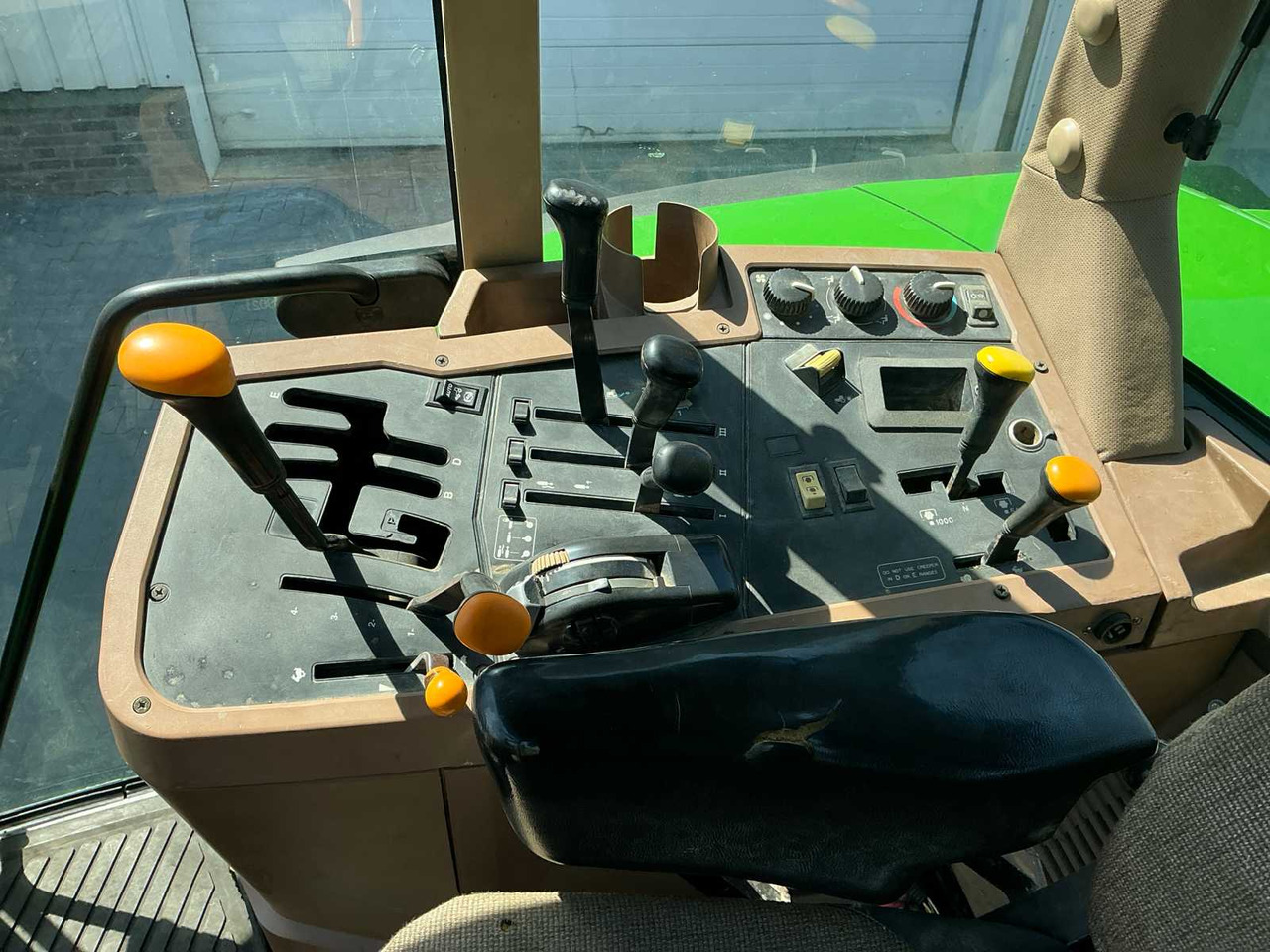 Трактор John Deere 7710: фото 27