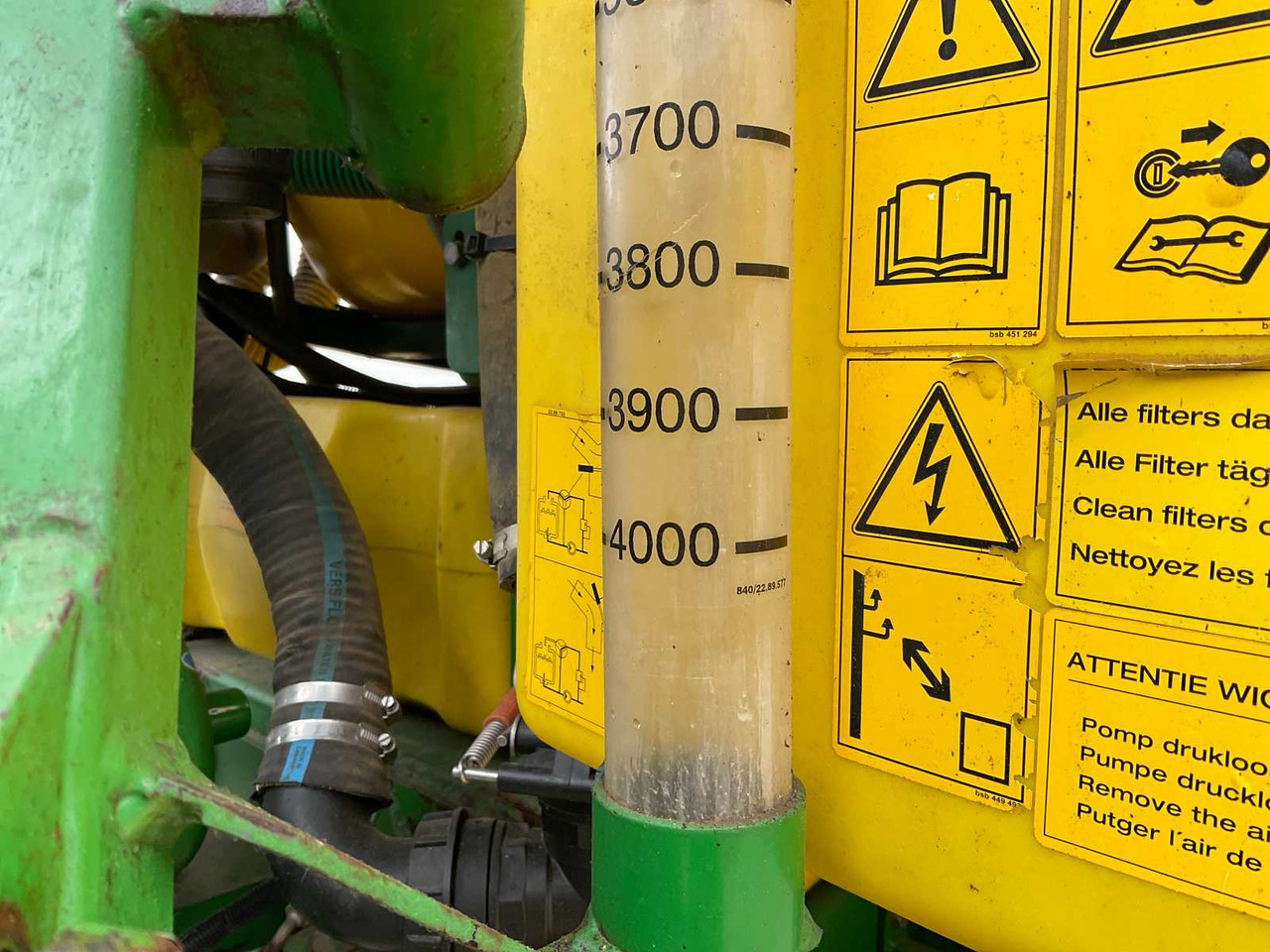 Опрыскиватель John Deere 840: фото 31