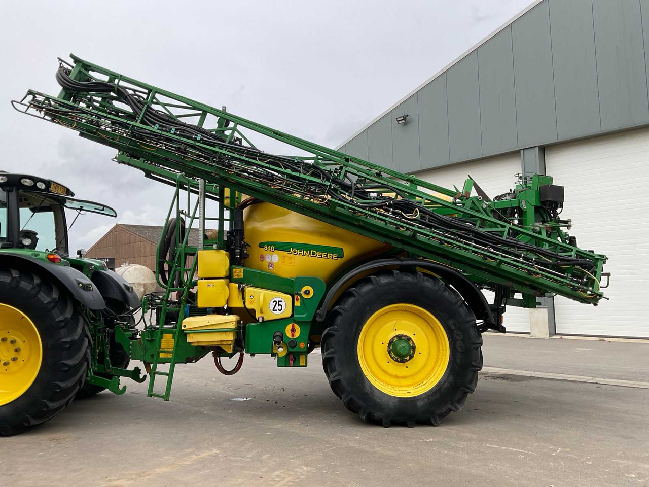 John Deere 840 - Опрыскиватель: фото 2 John Deere 840 - Опрыскиватель: фото 2