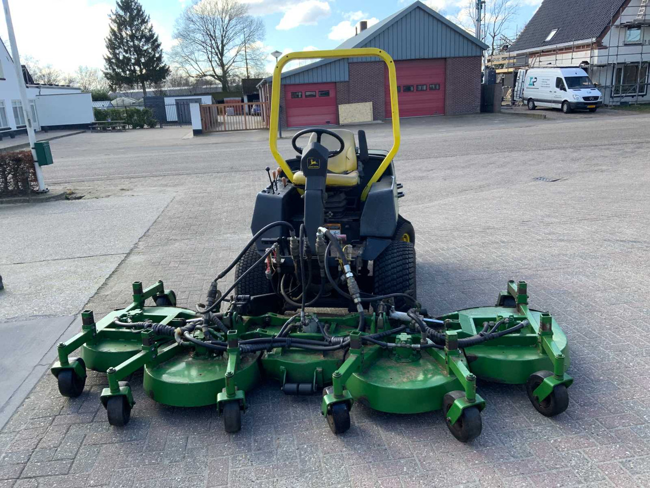 John Deere - Газонокосилка: фото 2 John Deere - Газонокосилка: фото 2