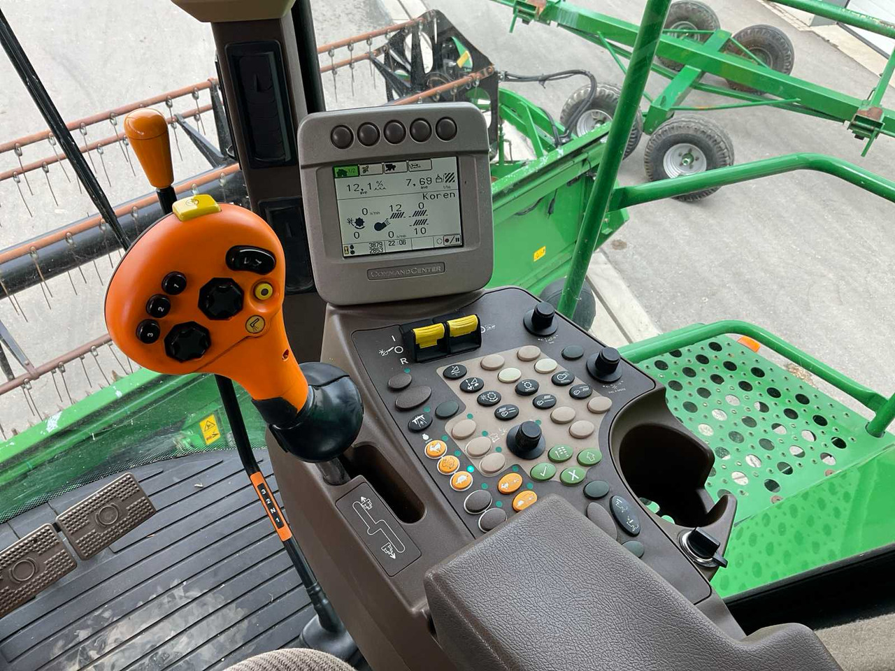 Зерноуборочный комбайн John Deere T670: фото 32 Зерноуборочный комбайн John Deere T670: фото 32