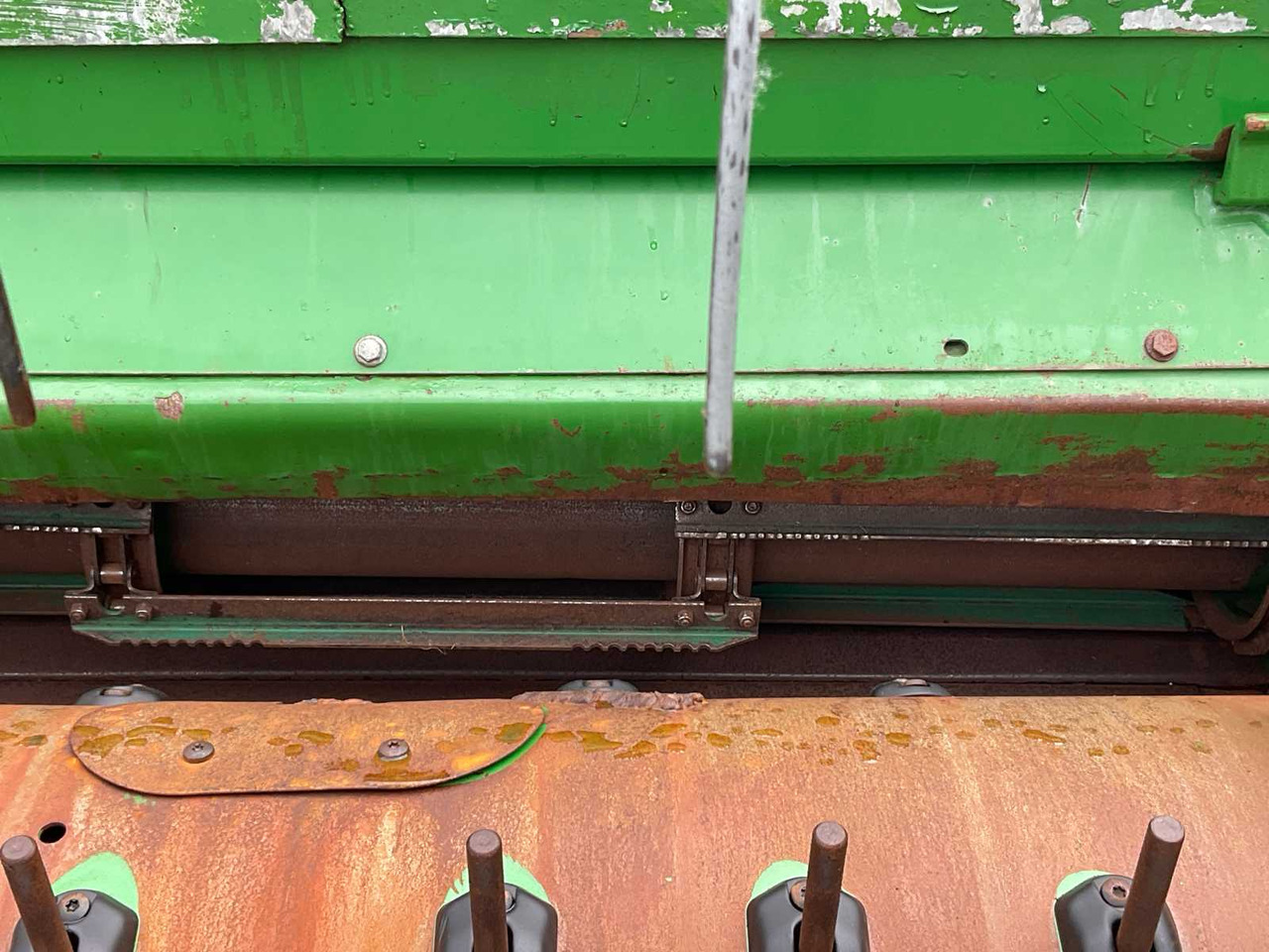 Зерноуборочный комбайн John Deere T670: фото 15 Зерноуборочный комбайн John Deere T670: фото 15