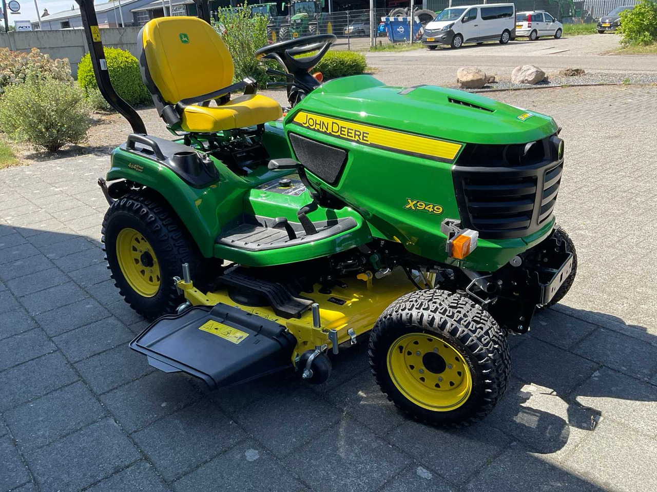 John Deere X949 4x4 Wheel Steer - Газонокосилка: фото 3 John Deere X949 4x4 Wheel Steer - Газонокосилка: фото 3