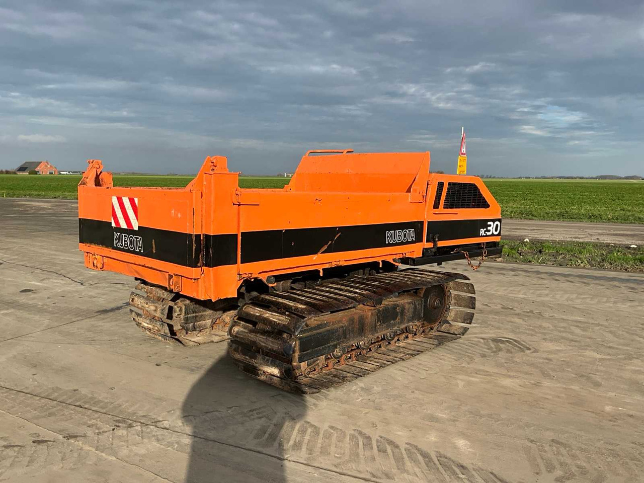 KUBOTA RC-30 TRACKED DUMPER - Мини-самосвал: фото 1 KUBOTA RC-30 TRACKED DUMPER - Мини-самосвал: фото 1
