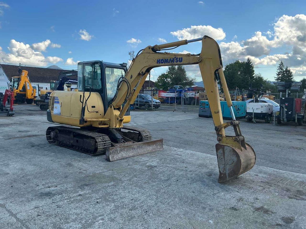 Komatsu KOMATSU - PC 56 -7 - MINI-EXCAVATOR - 2007 - Мини-экскаватор: фото 1 Komatsu KOMATSU - PC 56 -7 - MINI-EXCAVATOR - 2007 - Мини-экскаватор: фото 1
