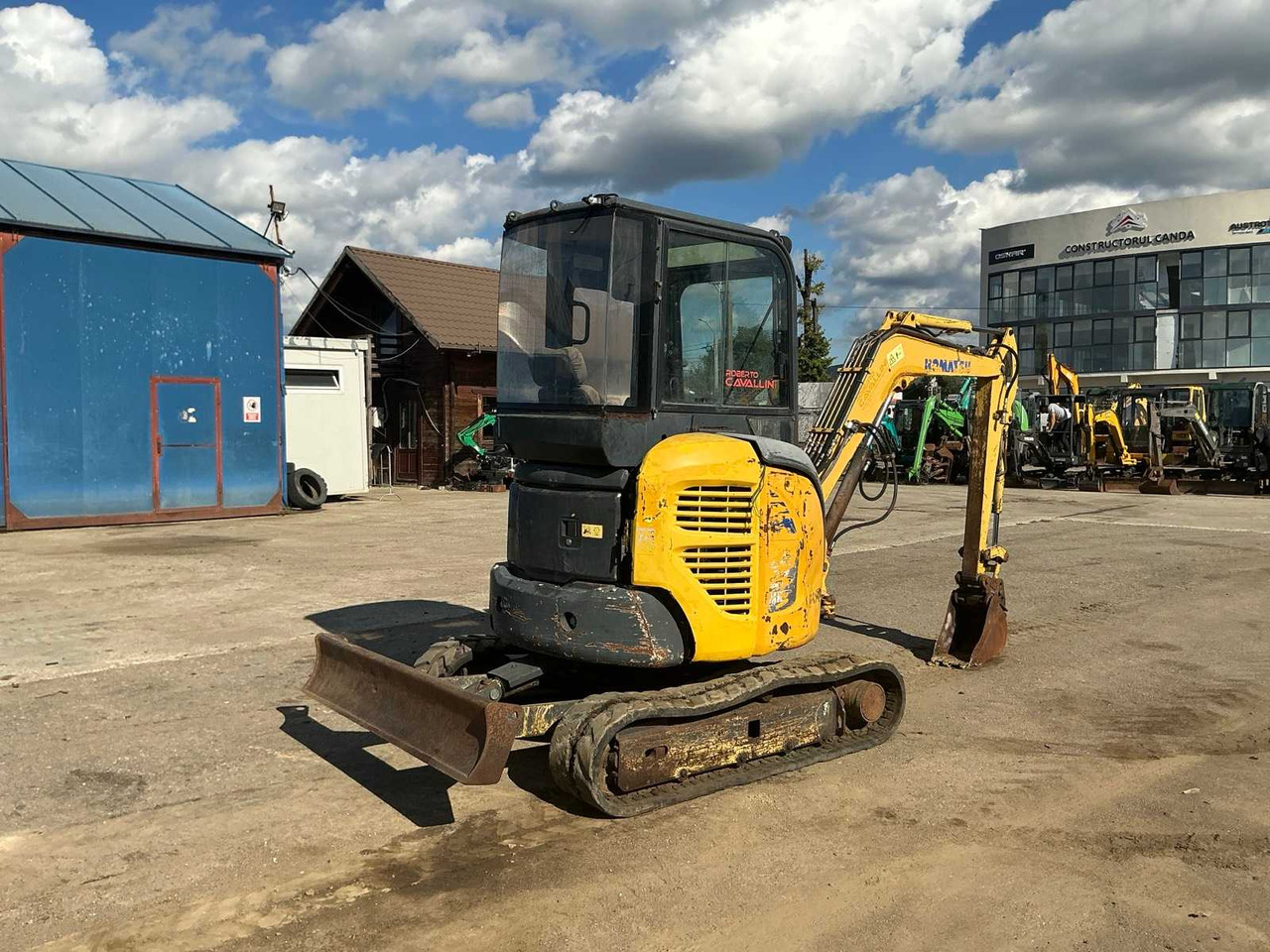 Komatsu PC 27 MR-2 - Мини-экскаватор: фото 4 Komatsu PC 27 MR-2 - Мини-экскаватор: фото 4