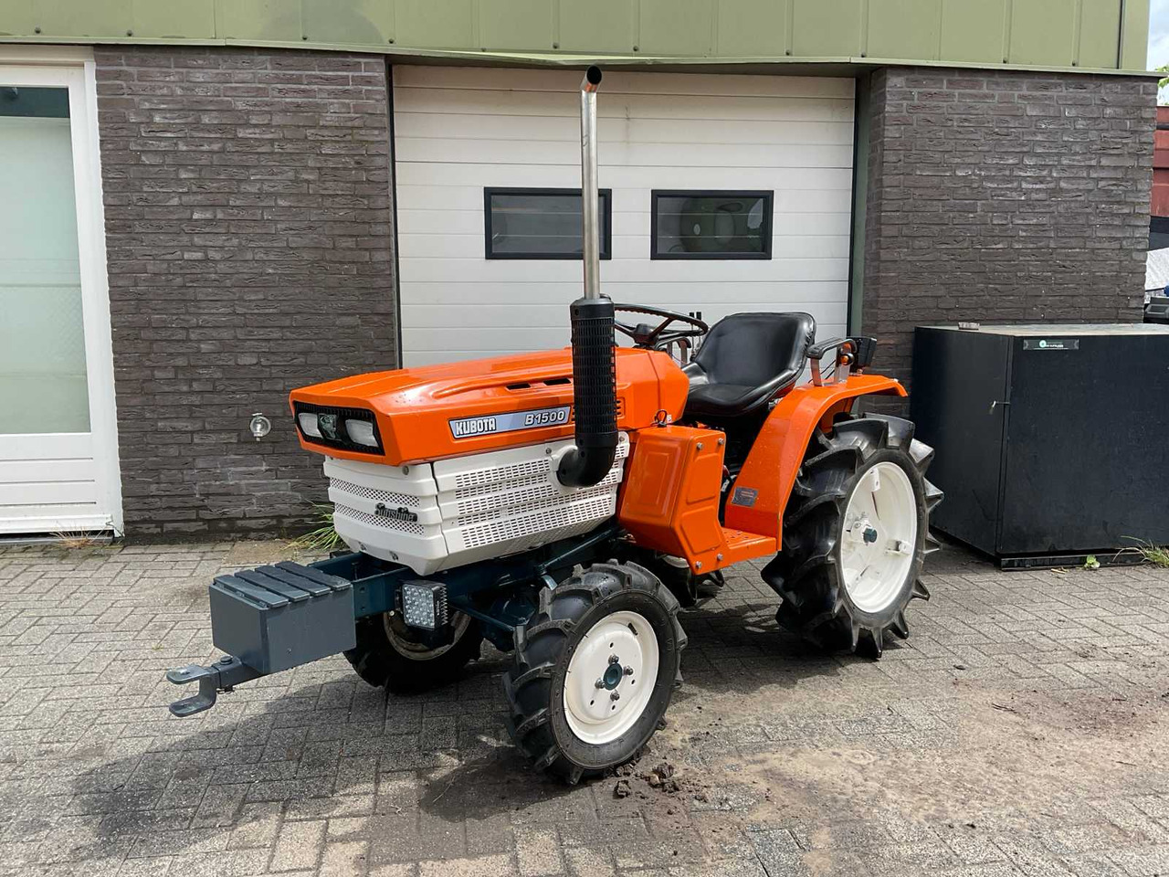 Kubota B1500DT - Минитрактор: фото 1 Kubota B1500DT - Минитрактор: фото 1