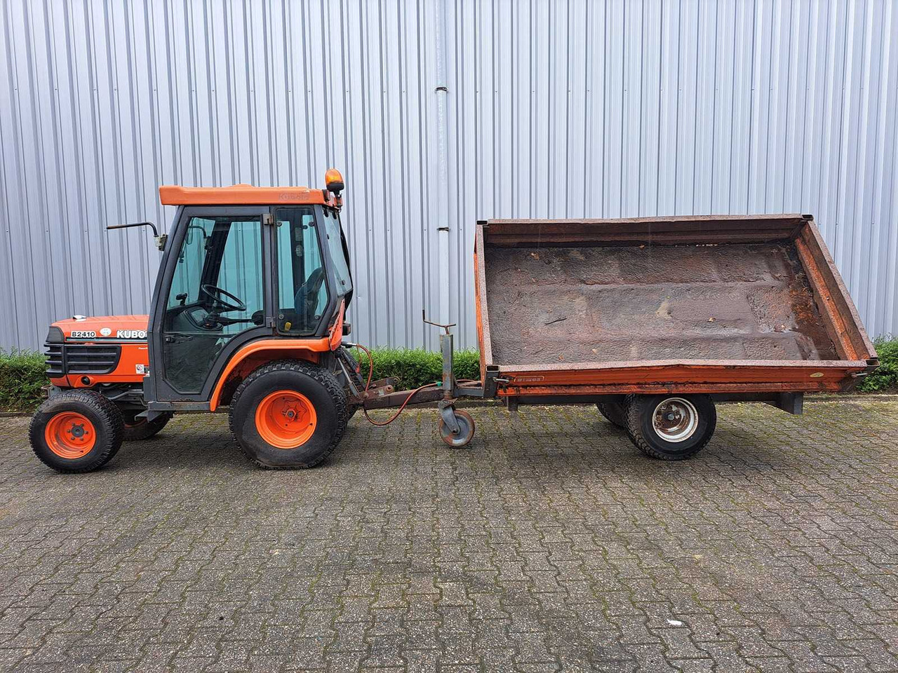 Kubota B4 - Минитрактор: фото 3 Kubota B4 - Минитрактор: фото 3
