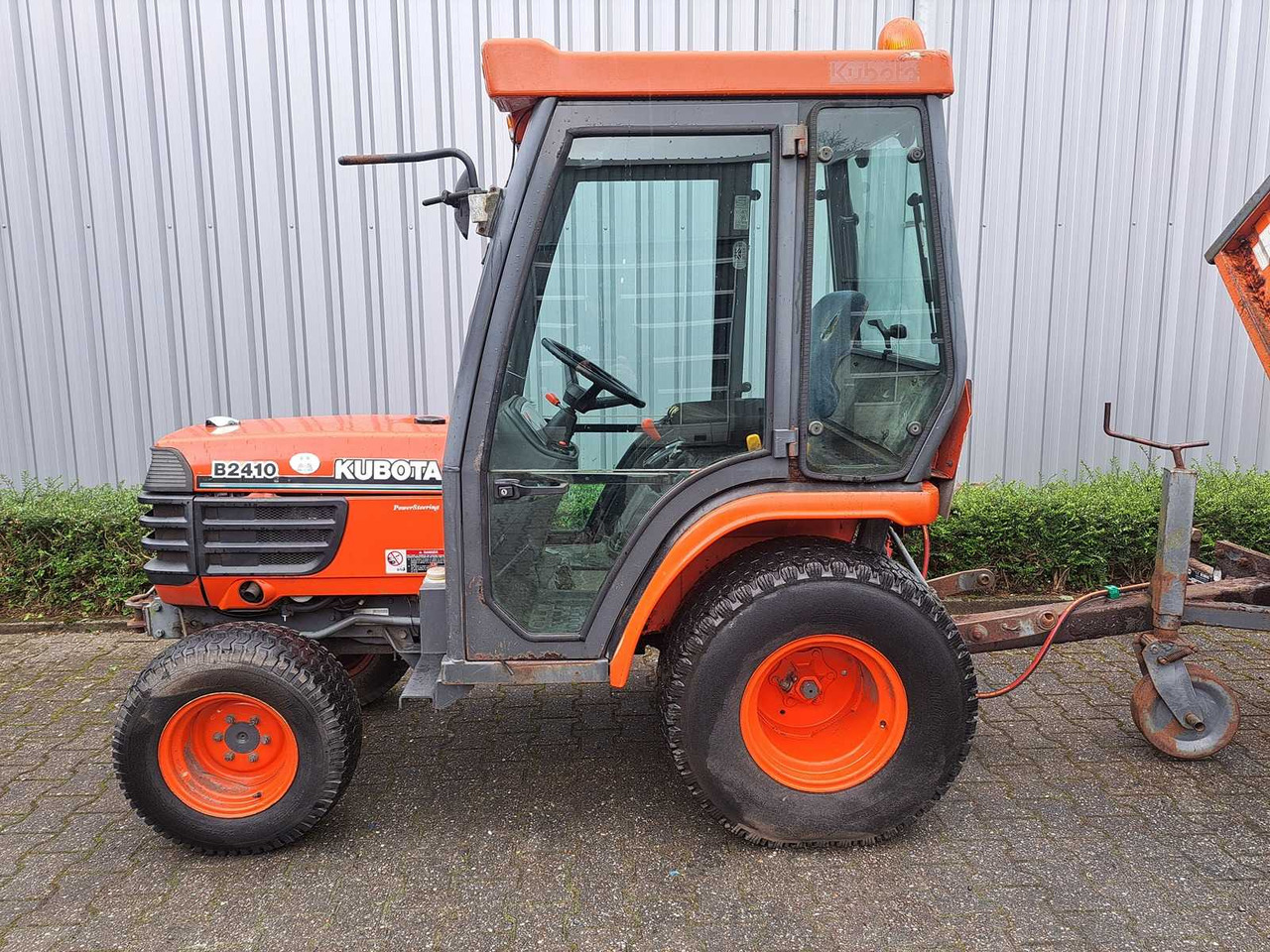 Kubota B4 - Минитрактор: фото 4 Kubota B4 - Минитрактор: фото 4