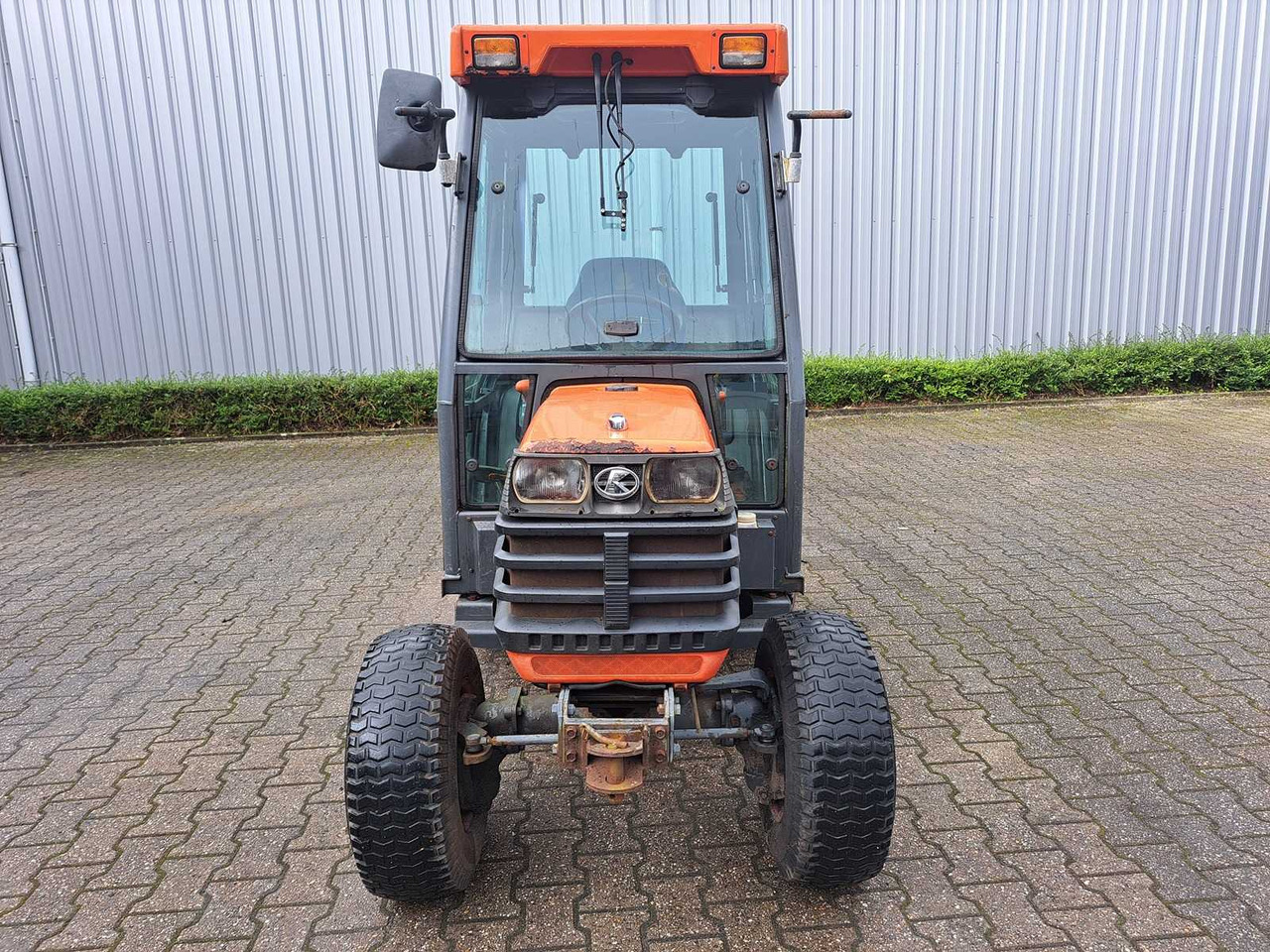 Kubota B4 - Минитрактор: фото 2 Kubota B4 - Минитрактор: фото 2