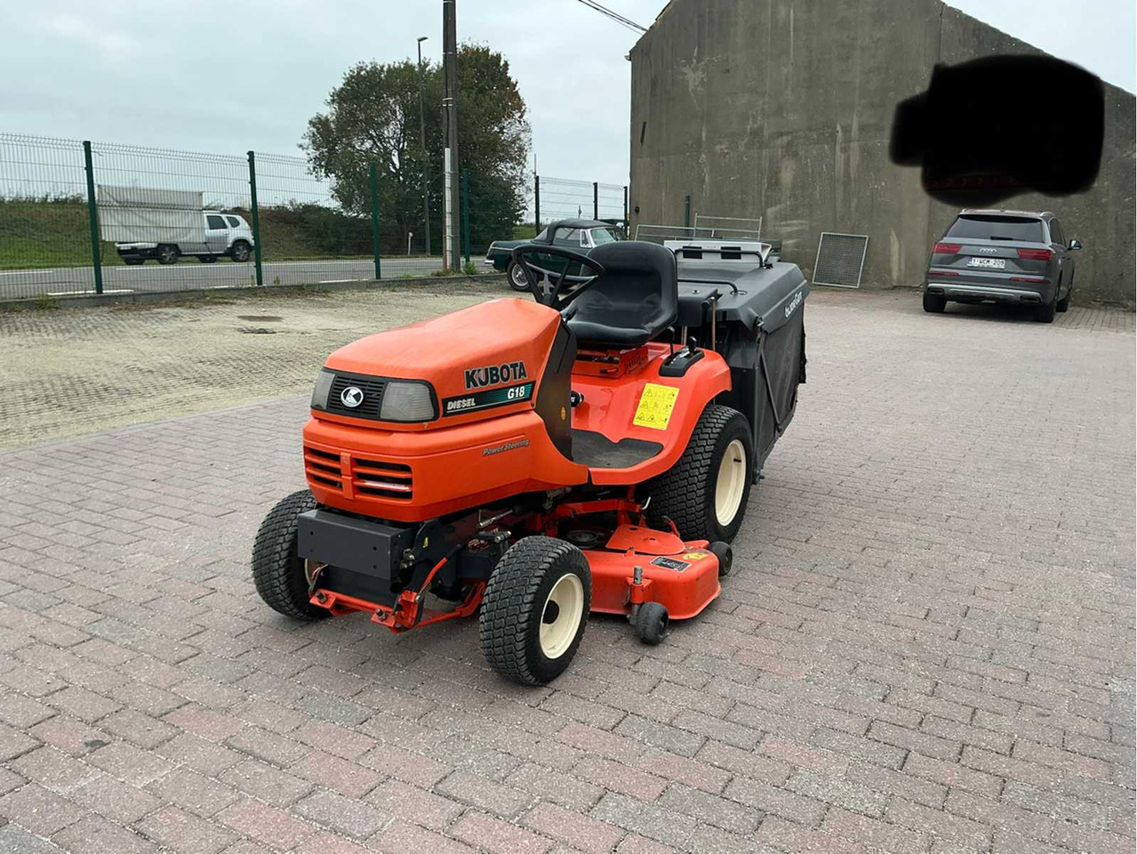 Kubota G18 Tondeuse autoportée - Косилка-измельчитель/ Мульчер: фото 1 Kubota G18 Tondeuse autoportée - Косилка-измельчитель/ Мульчер: фото 1