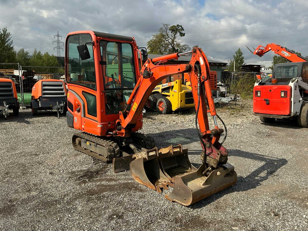 Kubota KX016-4G - Гусеничный экскаватор: фото 2 Kubota KX016-4G - Гусеничный экскаватор: фото 2