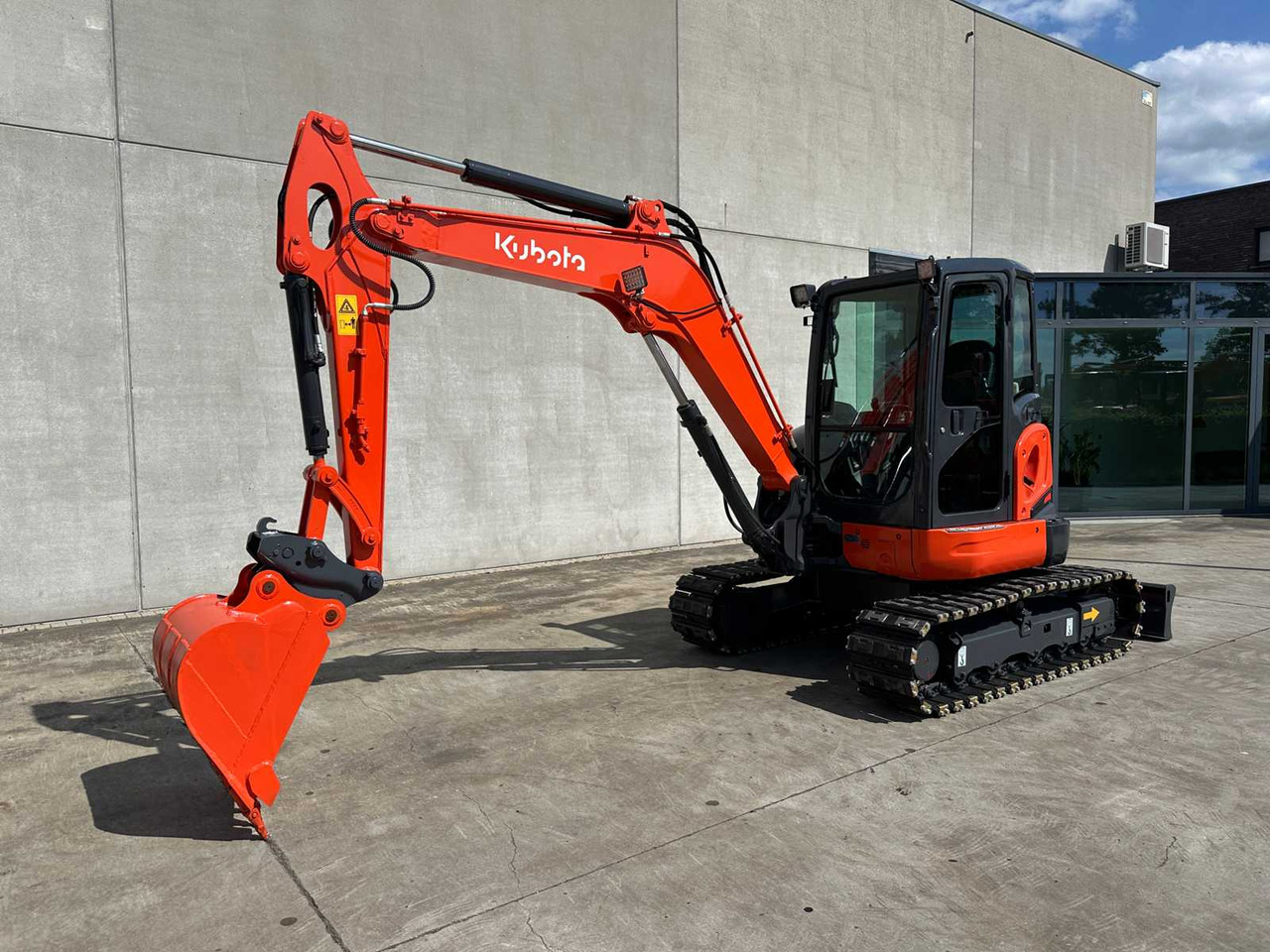 Kubota KX163-5 - Гусеничный экскаватор: фото 1 Kubota KX163-5 - Гусеничный экскаватор: фото 1