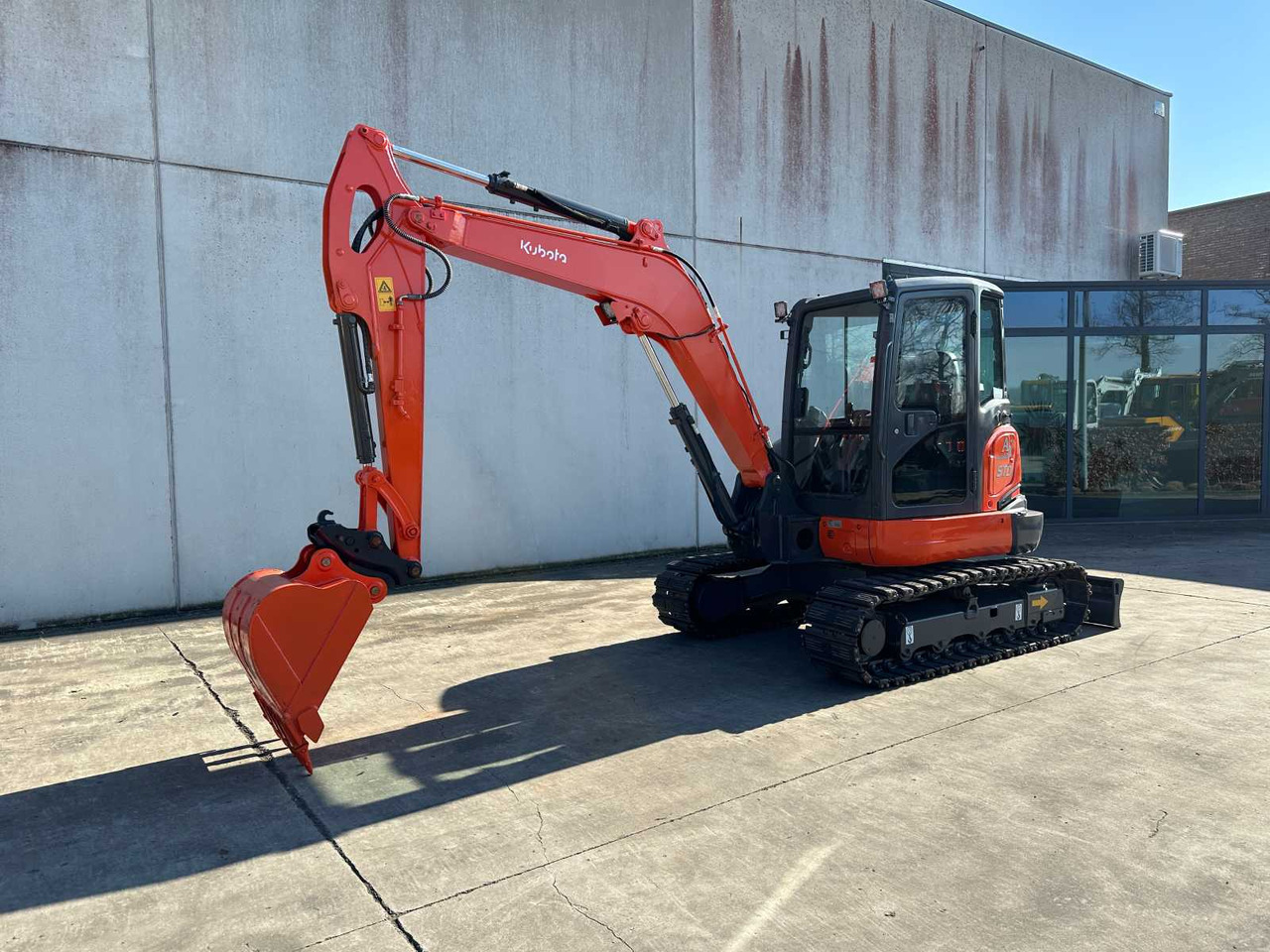 Kubota KX165-5 - Гусеничный экскаватор: фото 1 Kubota KX165-5 - Гусеничный экскаватор: фото 1