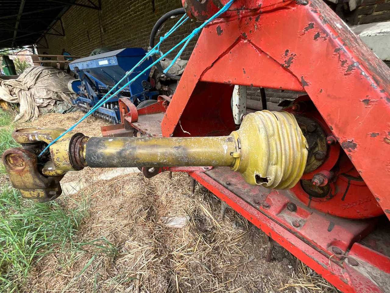 Kuhn HR300 - Активная борона: фото 5 Kuhn HR300 - Активная борона: фото 5