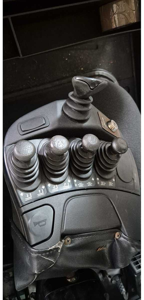 Вилочный погрузчик LINDE - H80D-02 - FORKLIFT TRUCKS - 2012: фото 9