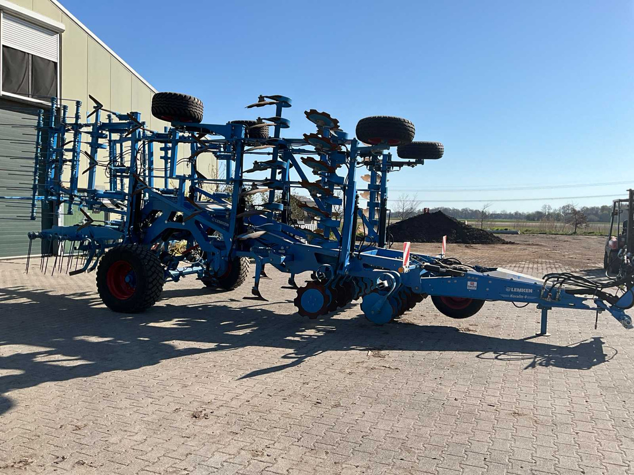 Lemken Koralin 9 660 KUA - Культиватор: фото 5 Lemken Koralin 9 660 KUA - Культиватор: фото 5