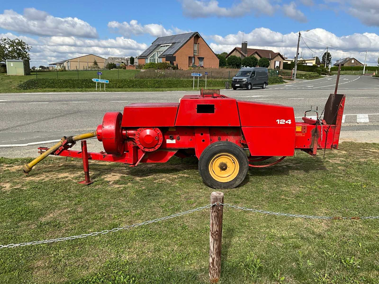 Massey Ferguson 124 - Пресс-подборщик тюковый: фото 2 Massey Ferguson 124 - Пресс-подборщик тюковый: фото 2