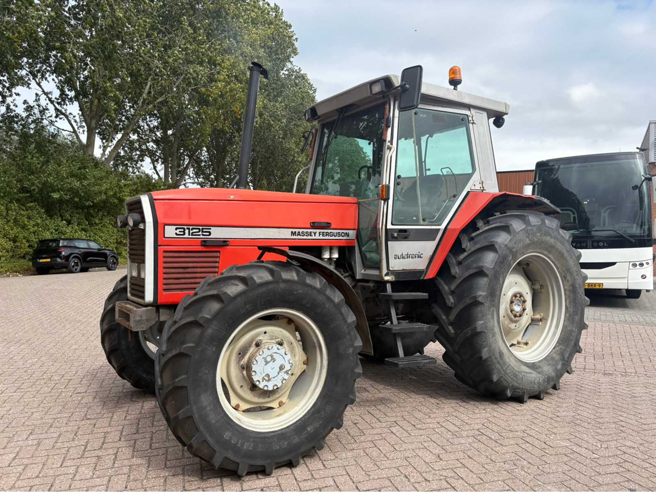 Massey Ferguson 3125 - Трактор: фото 2 Massey Ferguson 3125 - Трактор: фото 2