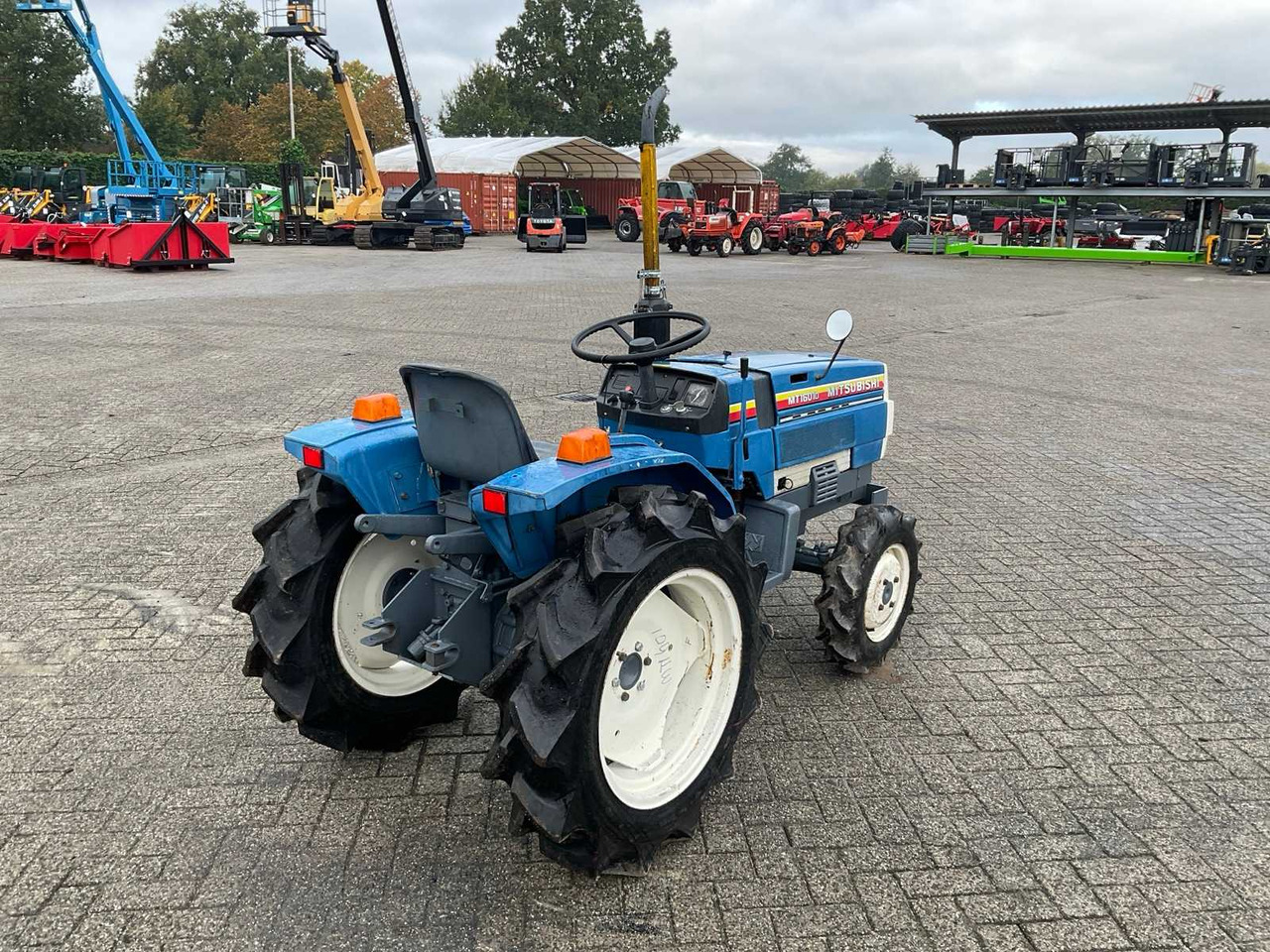 Mitsubishi MT1601D - Минитрактор: фото 3 Mitsubishi MT1601D - Минитрактор: фото 3
