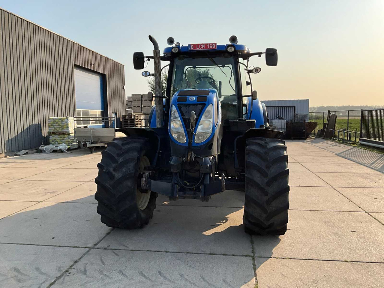 New Holland T7.185 - Трактор: фото 2 New Holland T7.185 - Трактор: фото 2