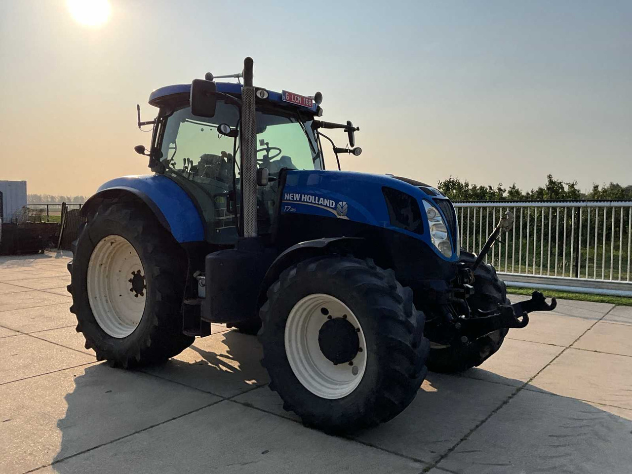 New Holland T7.185 - Трактор: фото 3 New Holland T7.185 - Трактор: фото 3