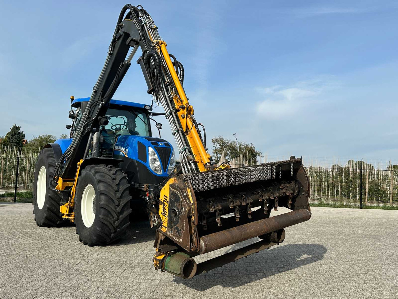 New Holland T7.210 - Трактор: фото 3 New Holland T7.210 - Трактор: фото 3
