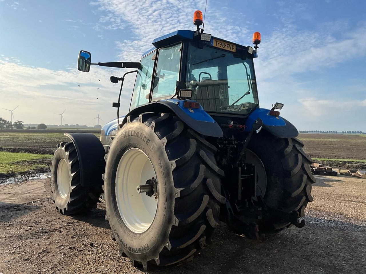 Трактор New Holland TM165: фото 9