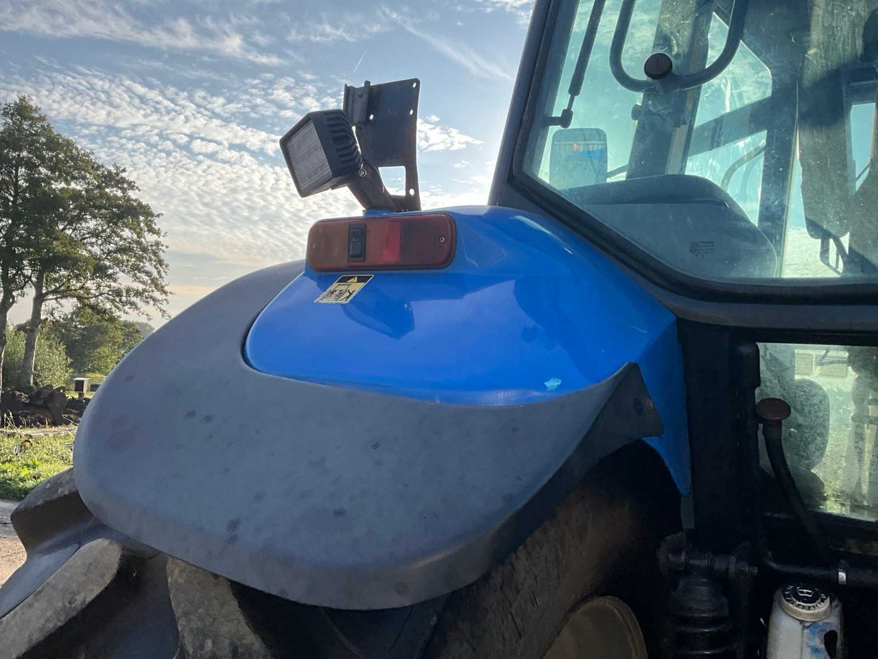 Трактор New Holland TM165: фото 22