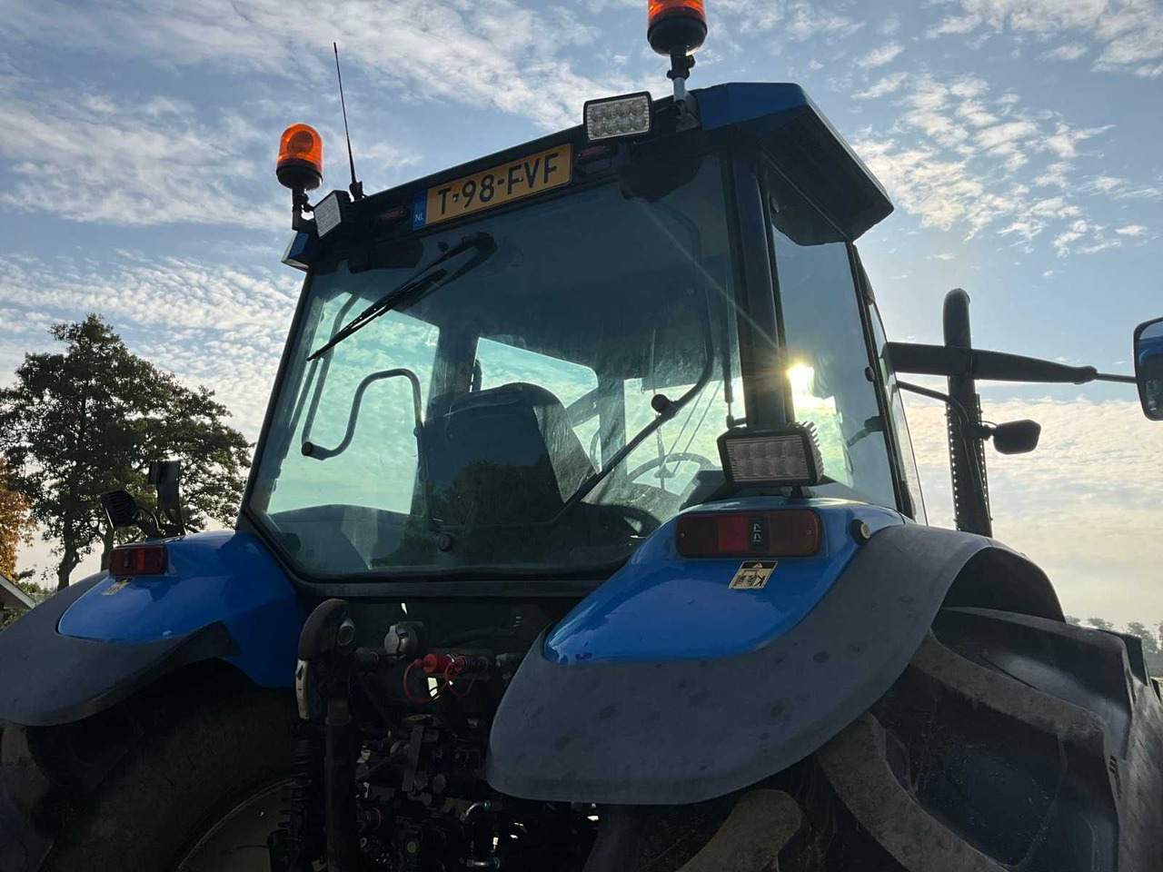 Трактор New Holland TM165: фото 23
