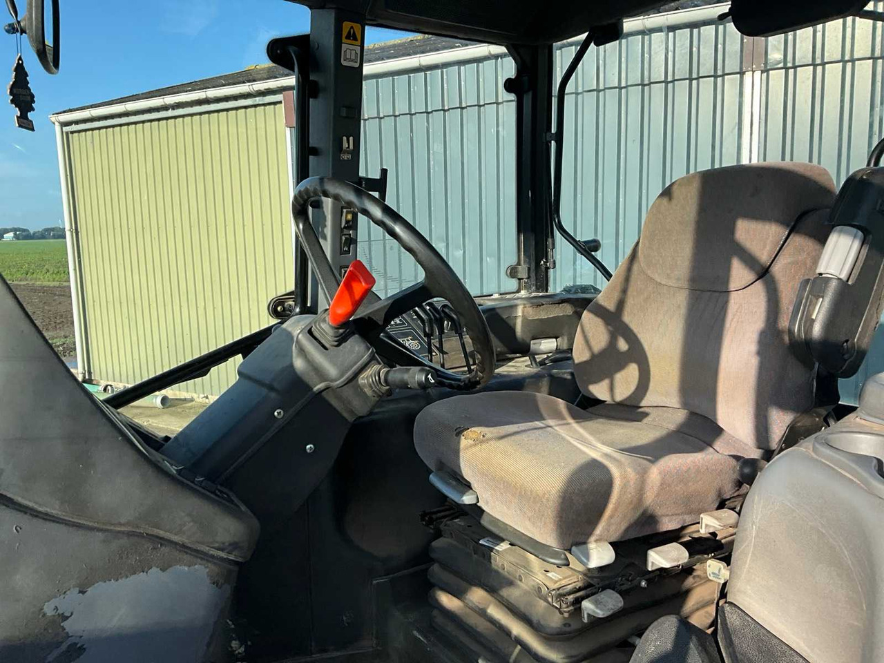 Трактор New Holland TM165: фото 29