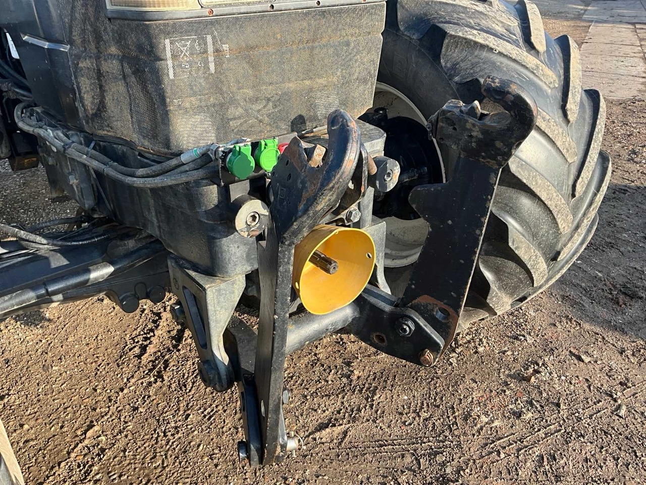 Трактор New Holland TM165: фото 13