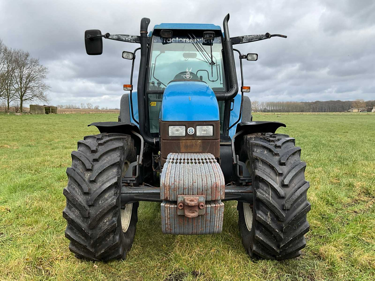 New Holland TS115 - Трактор: фото 2 New Holland TS115 - Трактор: фото 2