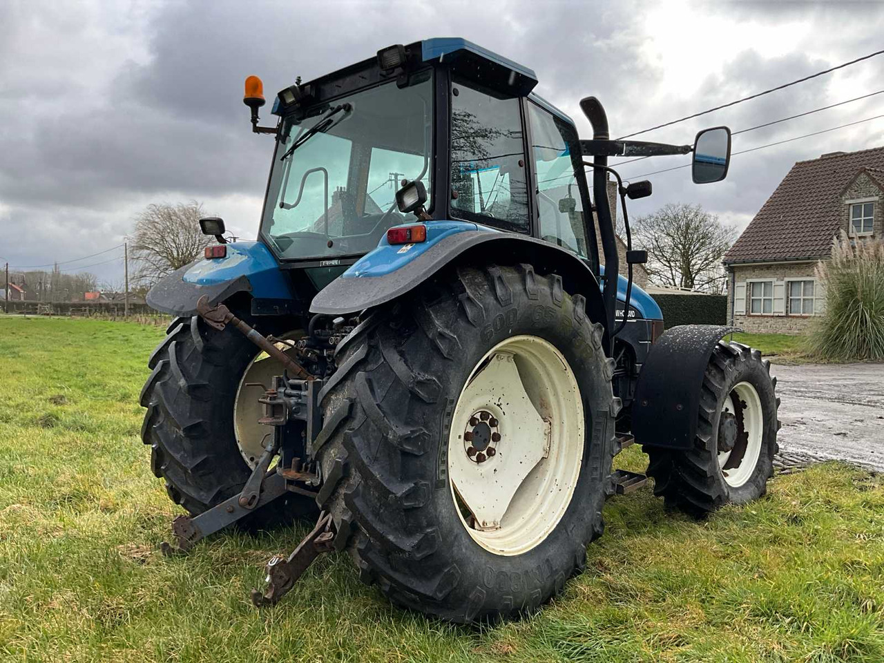 New Holland TS115 - Трактор: фото 5 New Holland TS115 - Трактор: фото 5