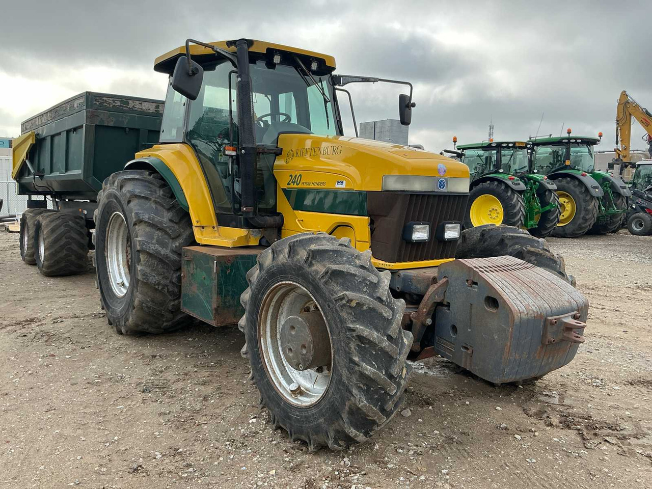New holland 8970 - Трактор: фото 2 New holland 8970 - Трактор: фото 2