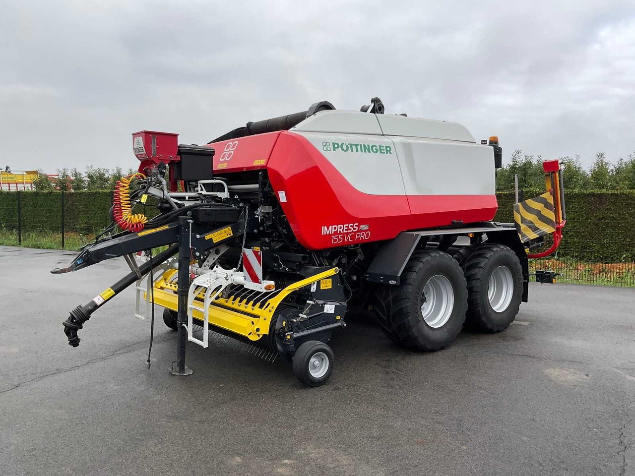 Pottinger Impress 155 VC PRO - Пресс-подборщик рулонный, Обмотчик рулонов: фото 2 Pottinger Impress 155 VC PRO - Пресс-подборщик рулонный, Обмотчик рулонов: фото 2