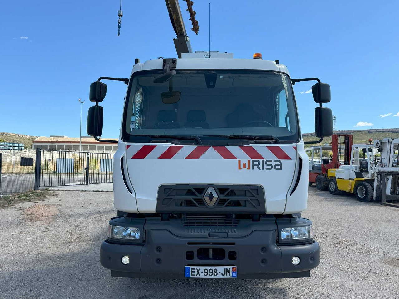 Risa Renault D14 G2T TARIÈRE - Грузовик бортовой/ Платформа, Автоманипулятор: фото 2 Risa Renault D14 G2T TARIÈRE - Грузовик бортовой/ Платформа, Автоманипулятор: фото 2