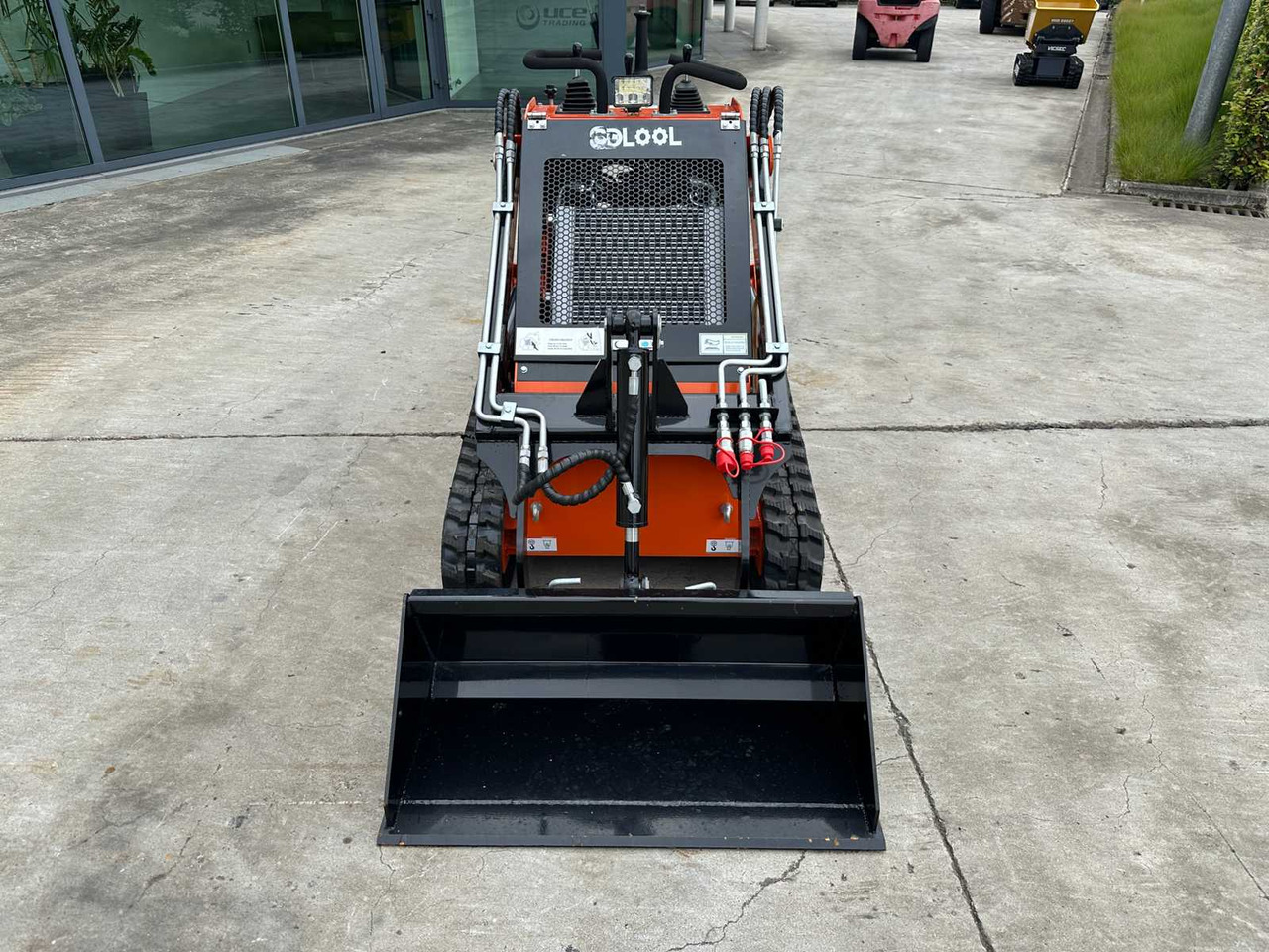 SDLOOL - 2025 - SL36C - SKID STEER LOADER - Гусеничный мини-погрузчик: фото 2 SDLOOL - 2025 - SL36C - SKID STEER LOADER - Гусеничный мини-погрузчик: фото 2