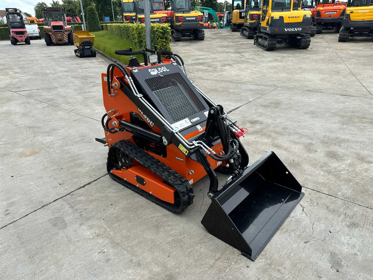 SDLOOL - 2025 - SL36C - SKID STEER LOADER - Гусеничный мини-погрузчик: фото 3 SDLOOL - 2025 - SL36C - SKID STEER LOADER - Гусеничный мини-погрузчик: фото 3