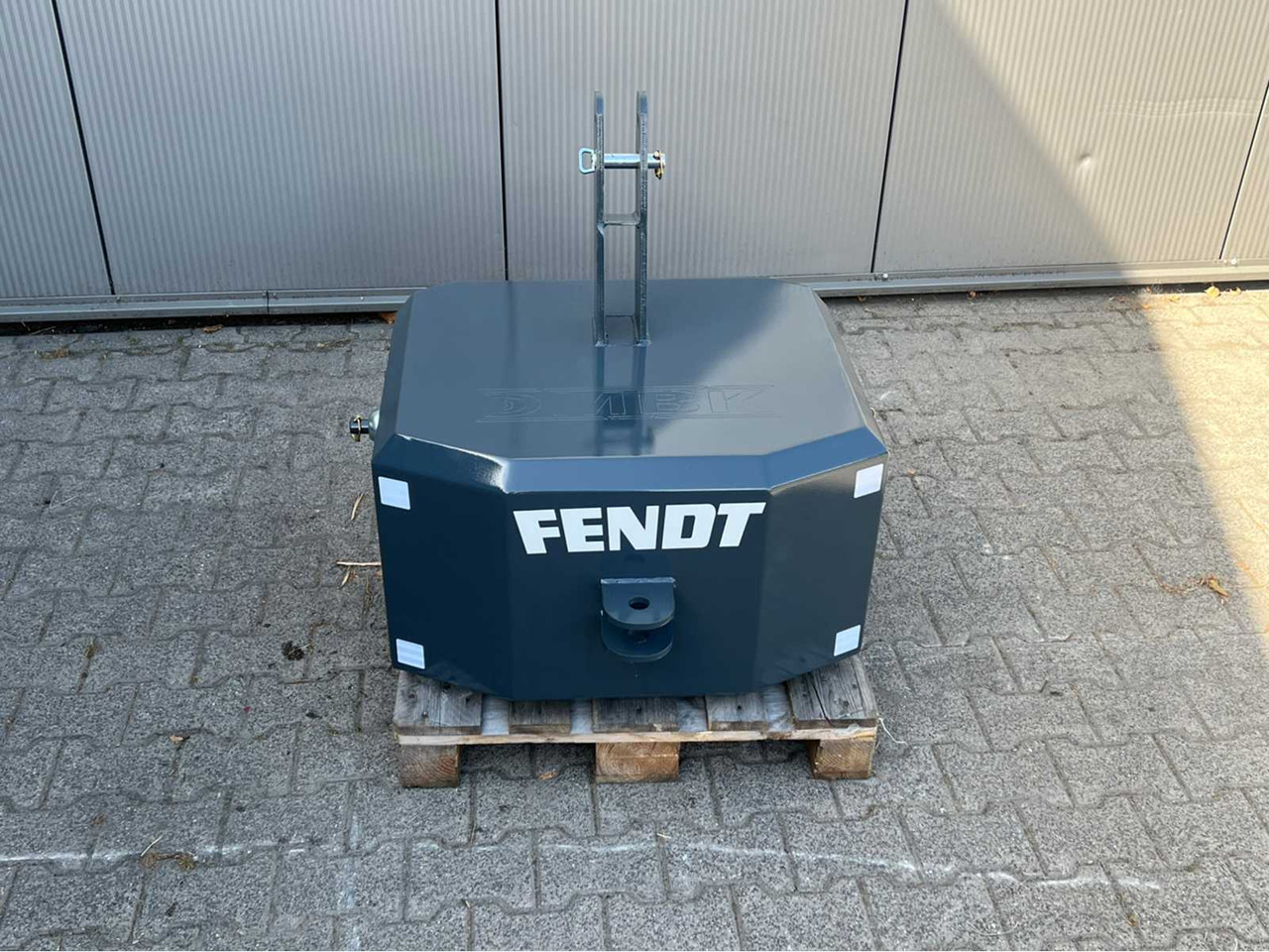 Fendt frontgewicht - Сельскохозяйственная техника: фото 2 Fendt frontgewicht - Сельскохозяйственная техника: фото 2