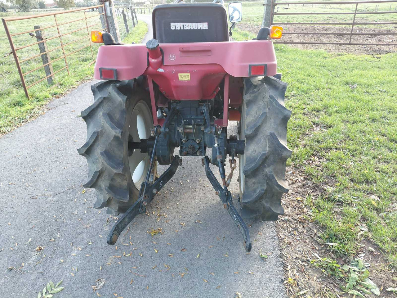 Shibaura P185F - Минитрактор: фото 3 Shibaura P185F - Минитрактор: фото 3